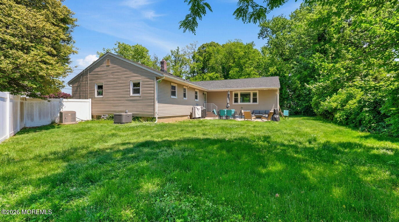 575 Garfield Avenue Image 1
