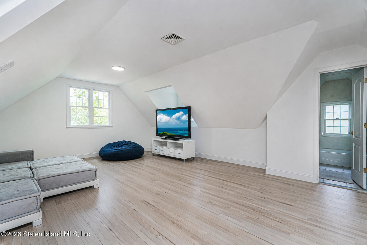 8 Diana Trail, Staten Island, NY, 10304 image 31