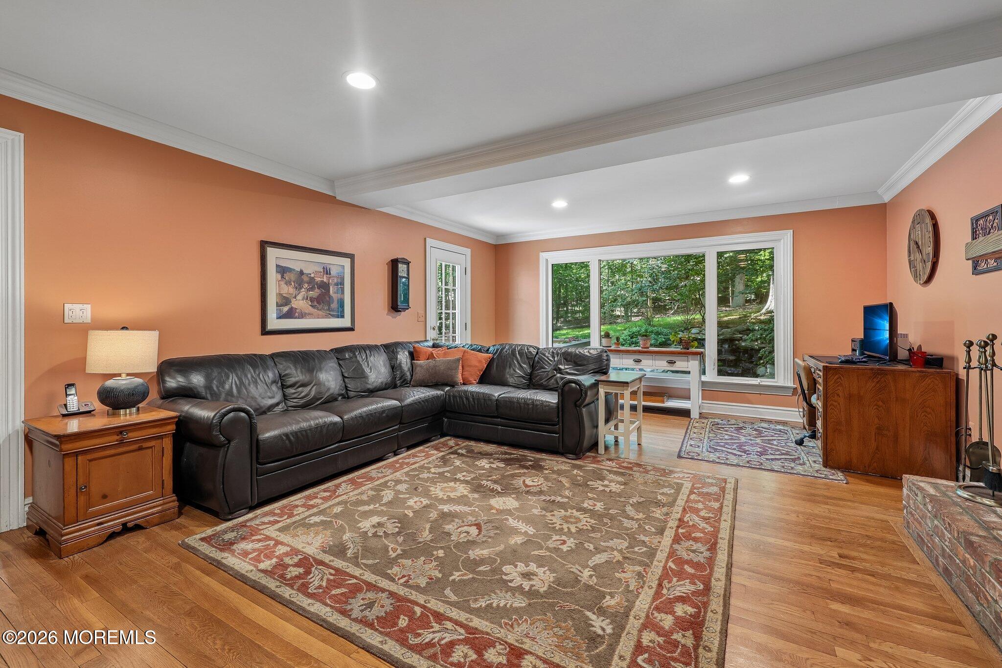 54 Howland Road Image 3