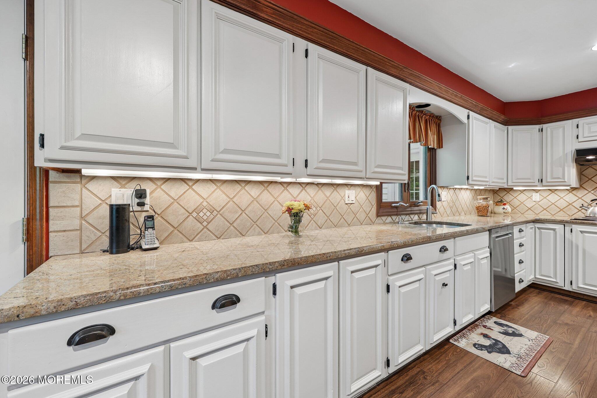 54 Howland Road Image 1