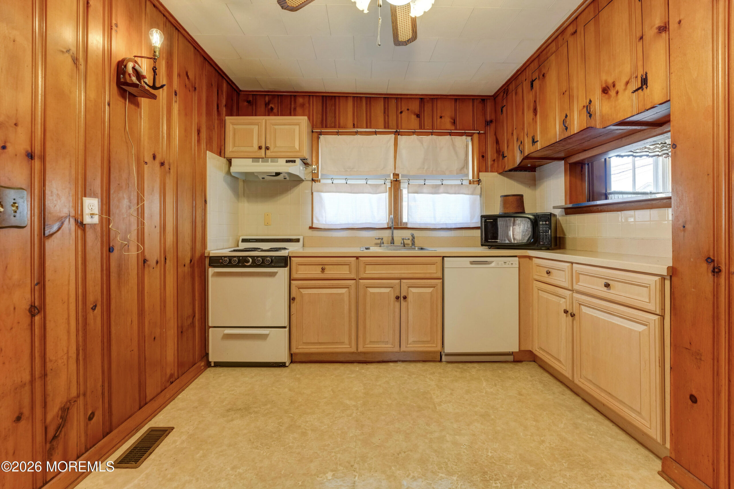 570 Central Avenue, Spring Lake Heights, NJ, 07762 image 10