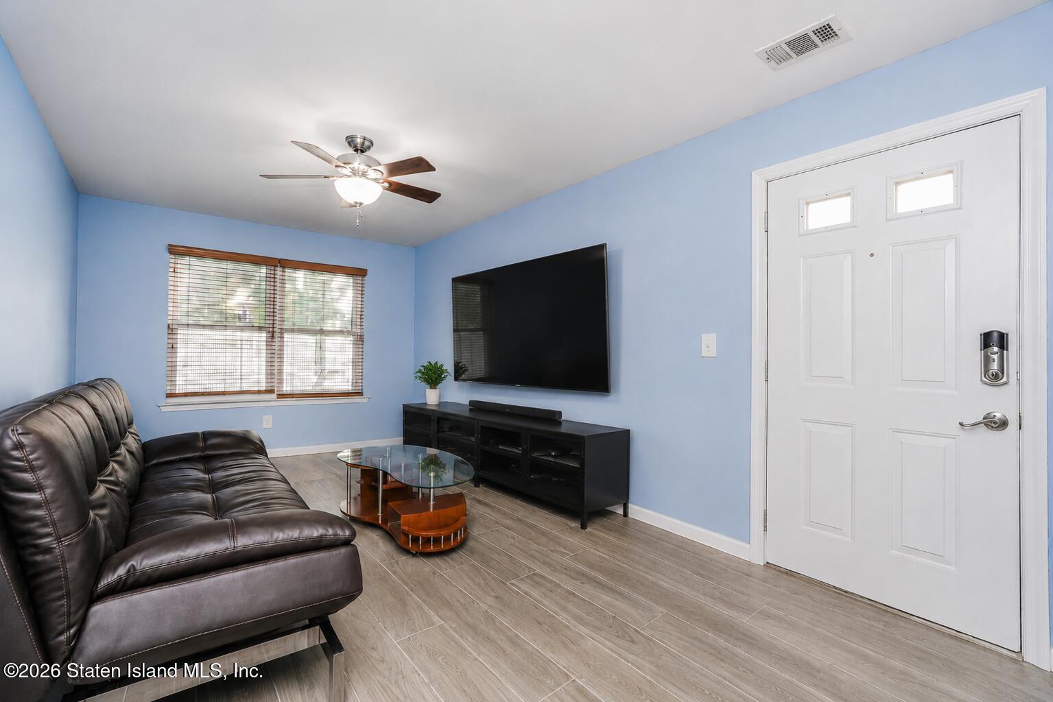 873 Bloomingdale Road Image 2