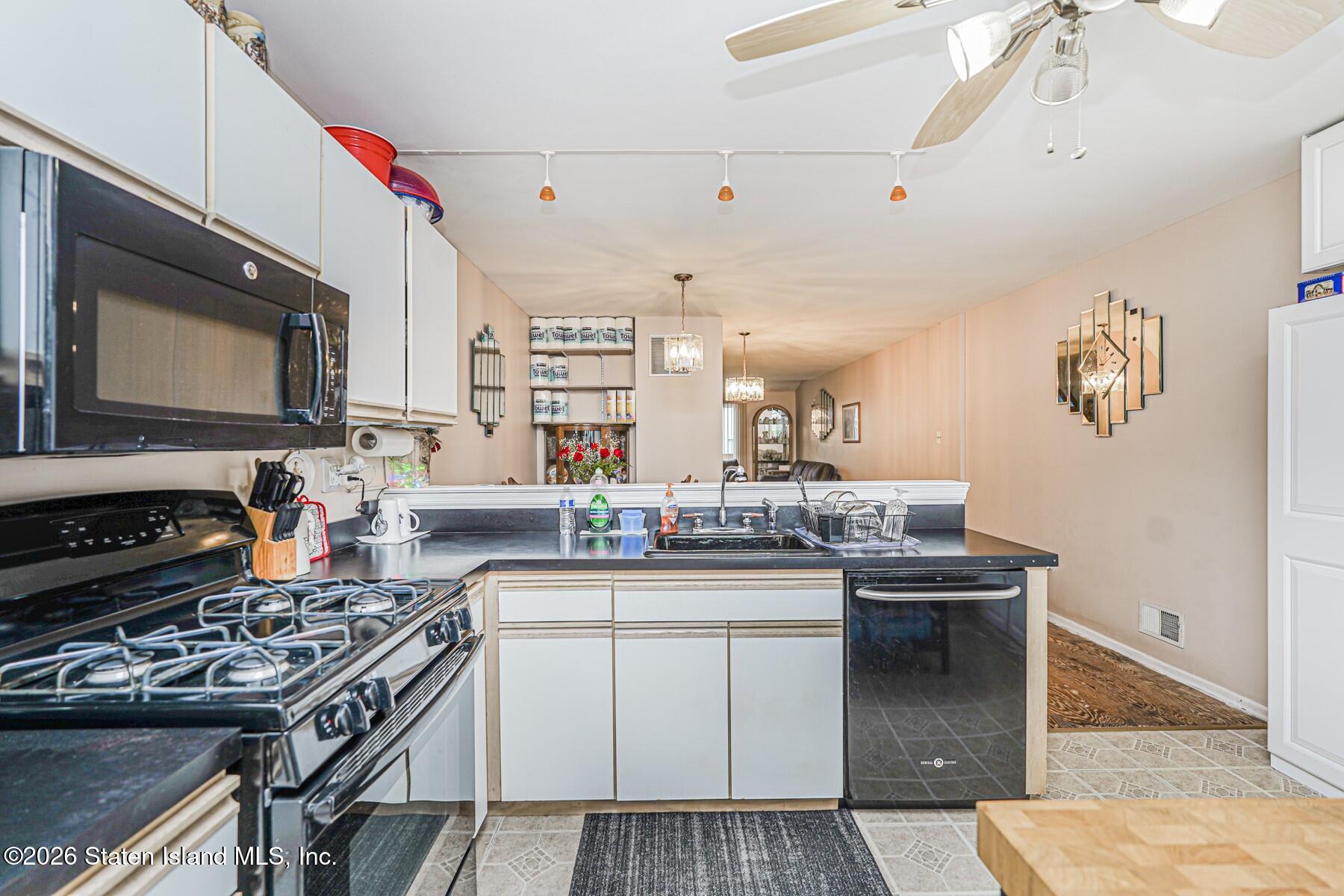 46 Pembrook Loop, Staten Island, NY, 10309 image 18