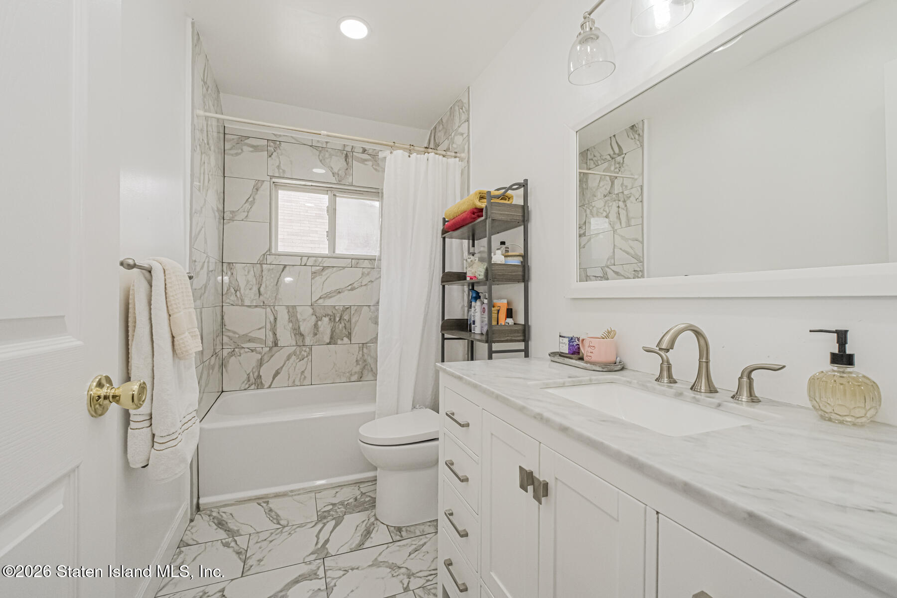 34 Putters Court, Staten Island, NY, 10301 image 8