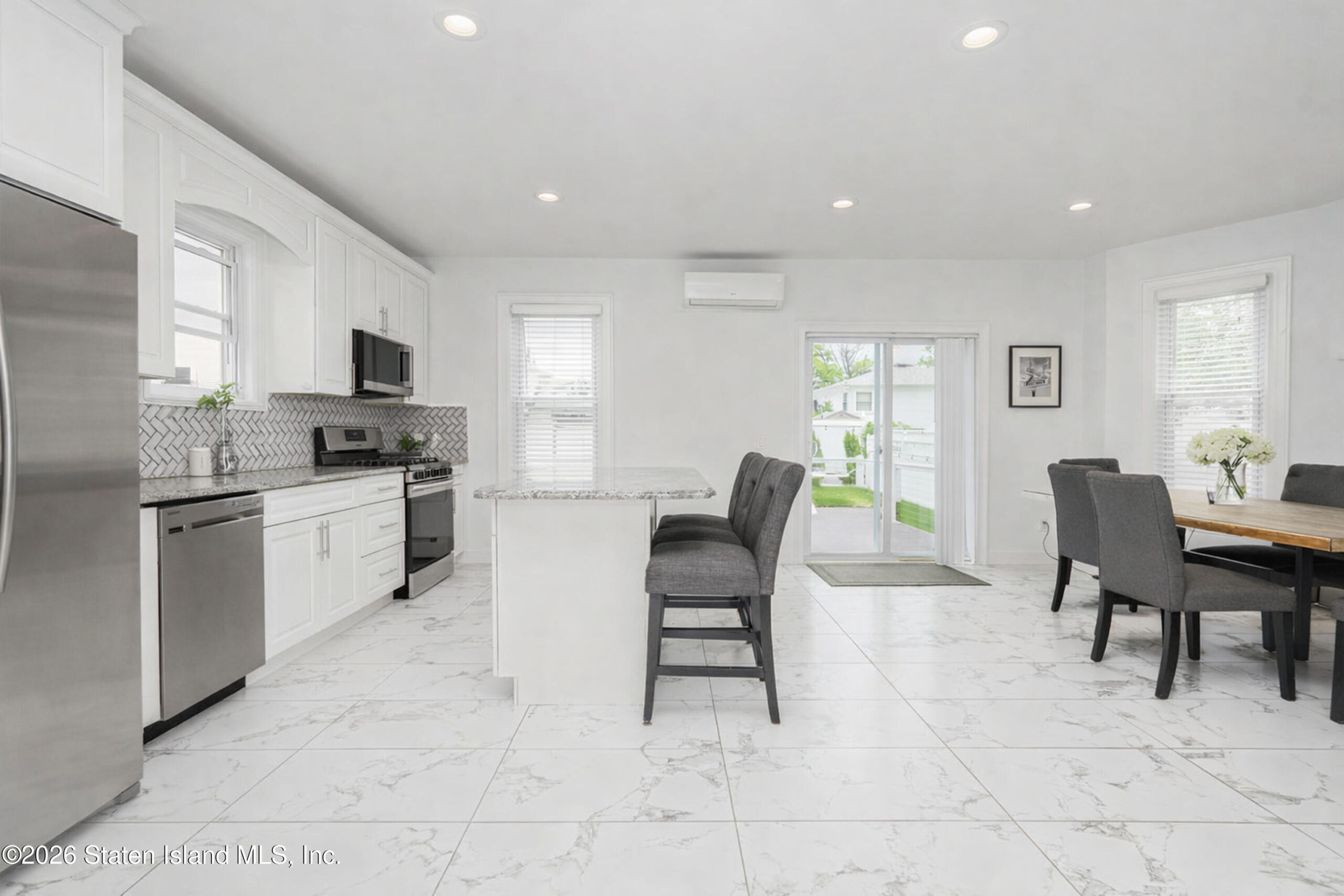 609 Rensselaer Avenue Image 1