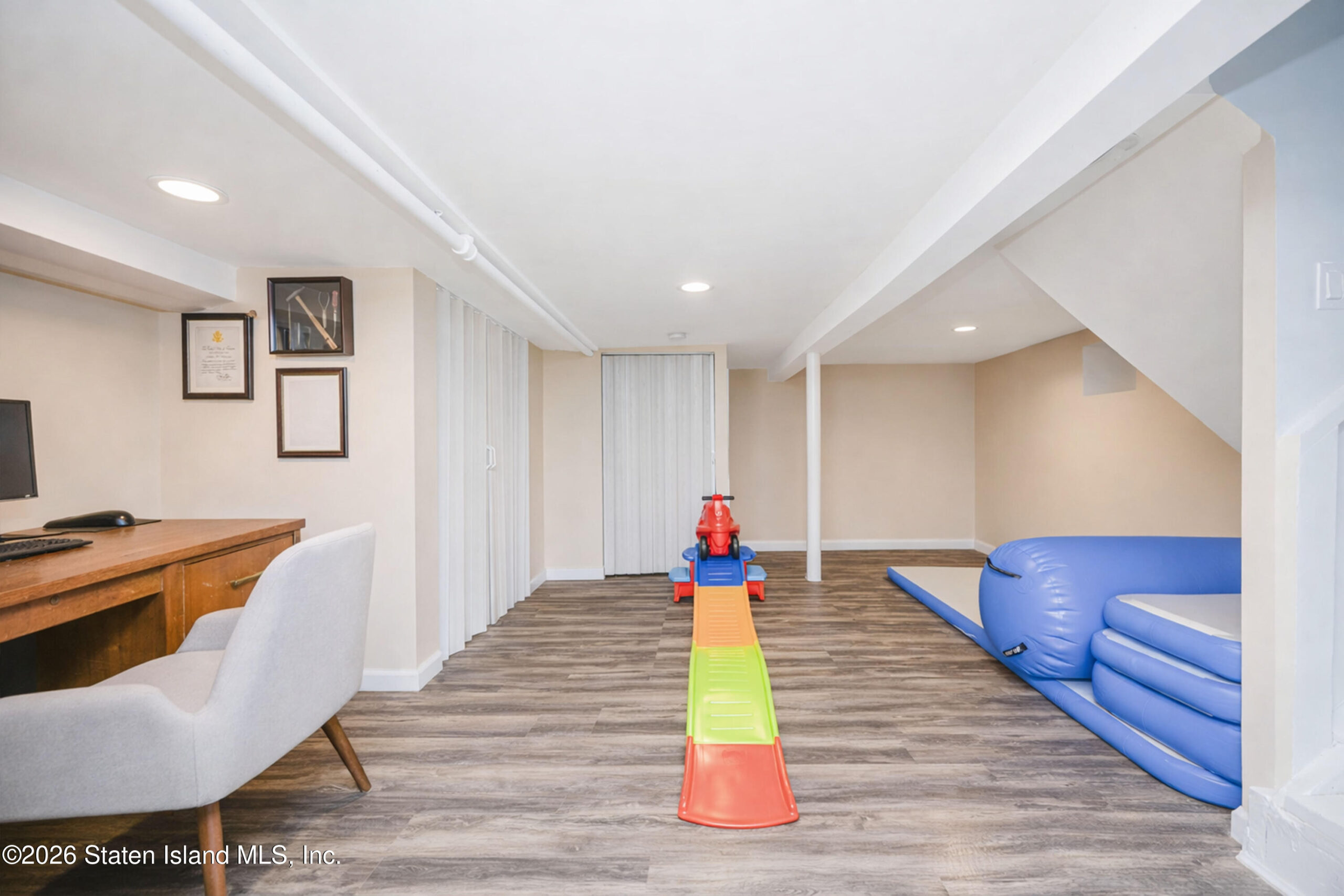 609 Rensselaer Avenue Image 4