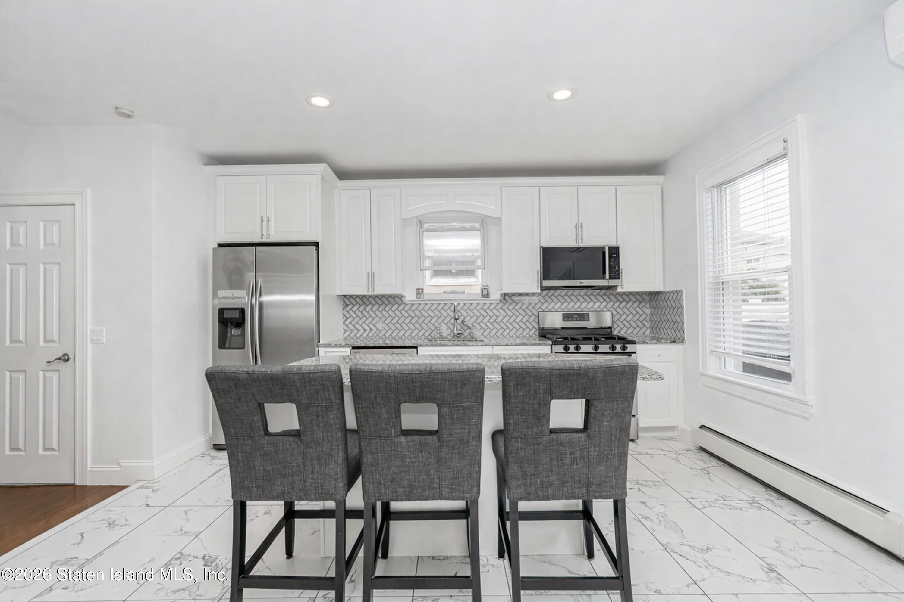 609 Rensselaer Avenue Image 2