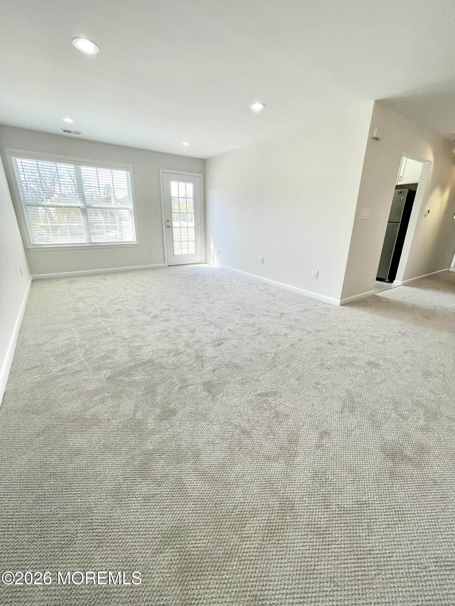 162 Pinetree Court Image 2