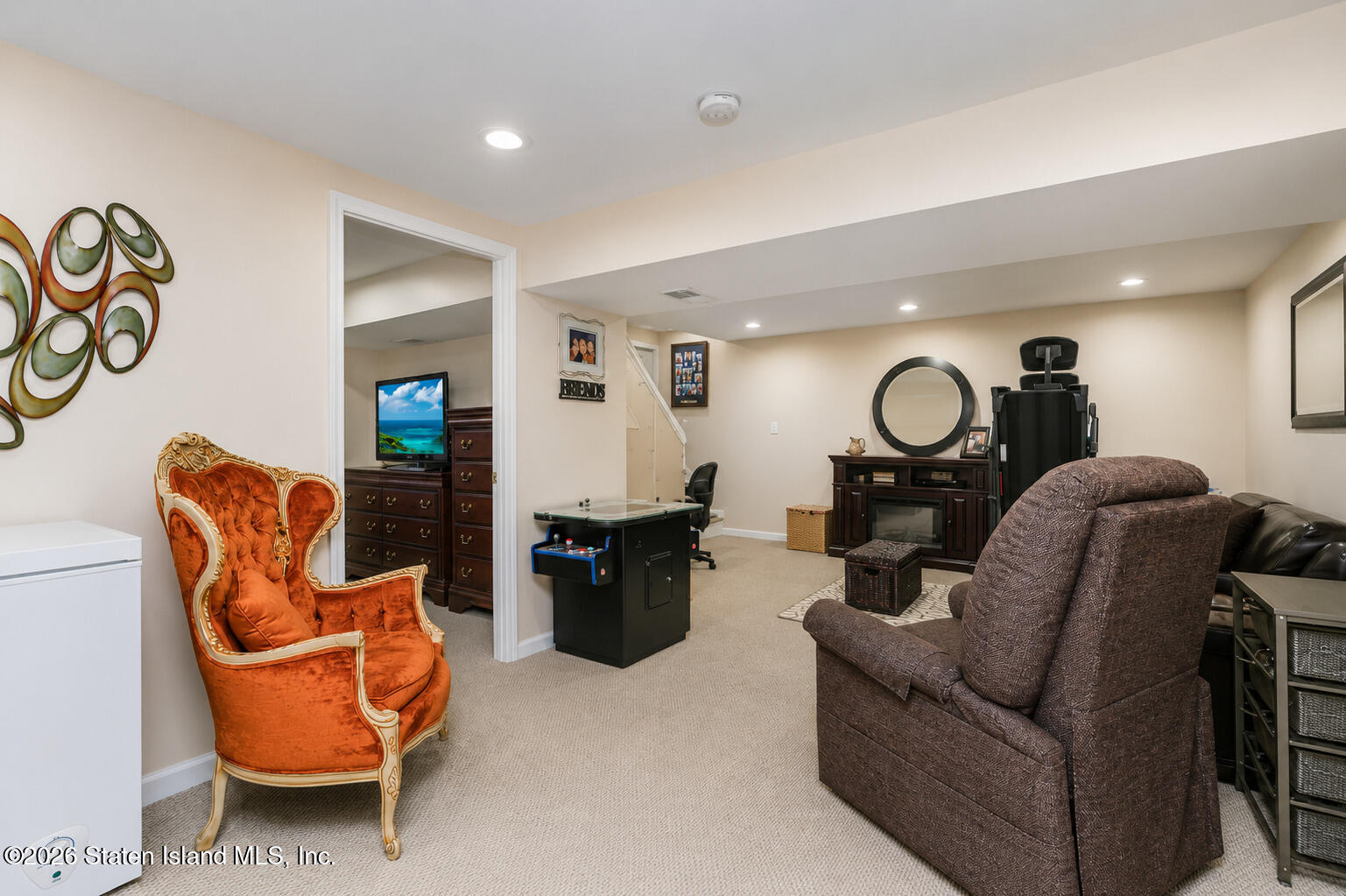 32 Grissom Avenue Image 4