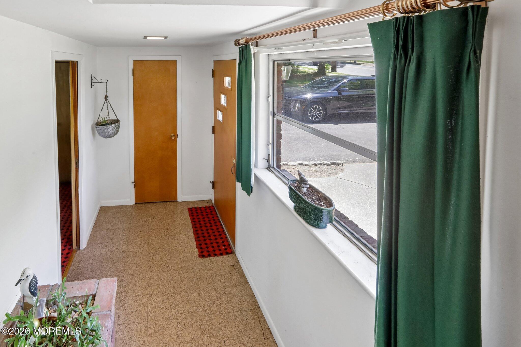 1355 Ratzer Road Image 4