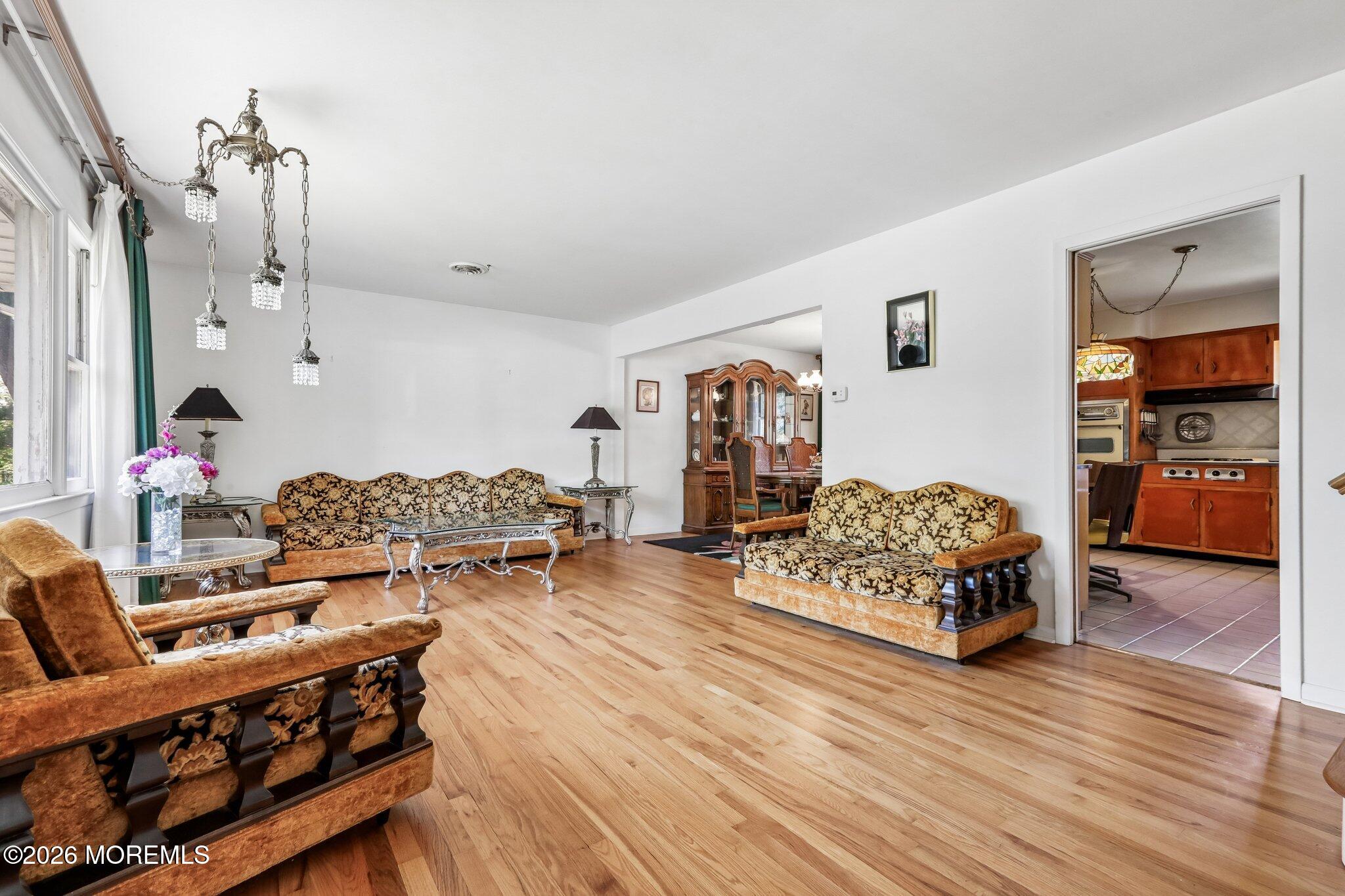 1355 Ratzer Road, Wayne, NJ, 07470 image 9