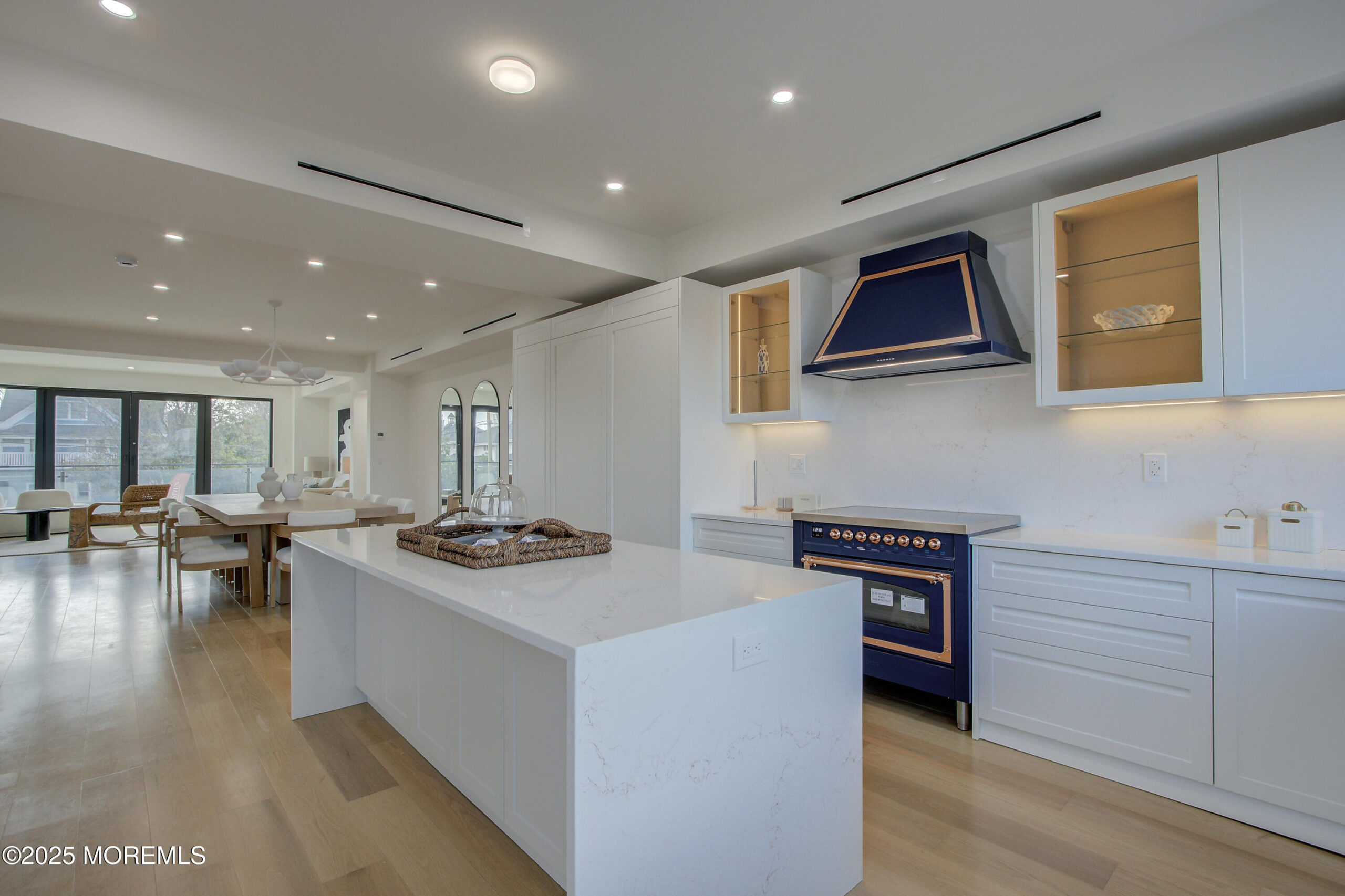 1 Seashore Drive Image 3