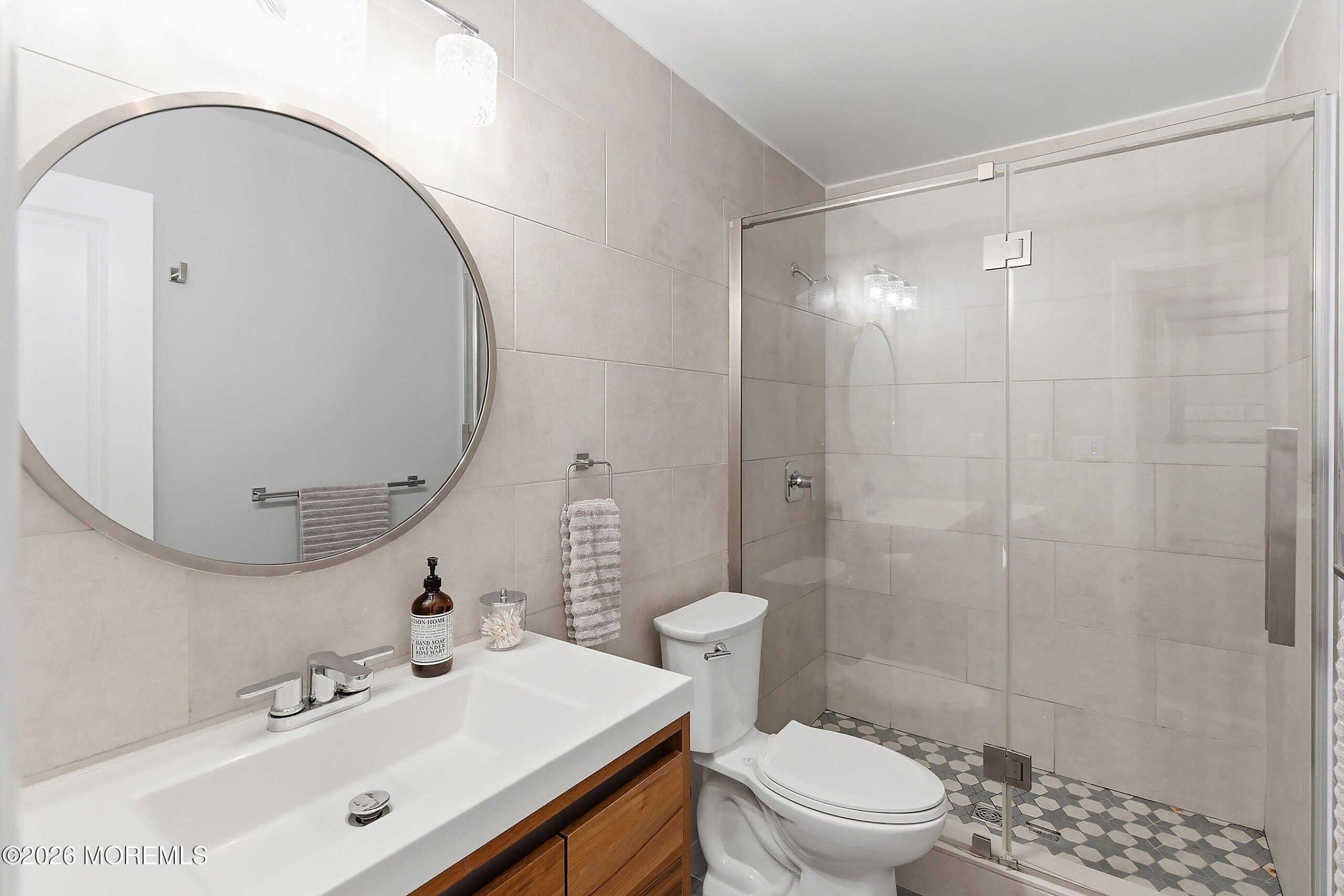 1114 Interlaken Avenue Image 4