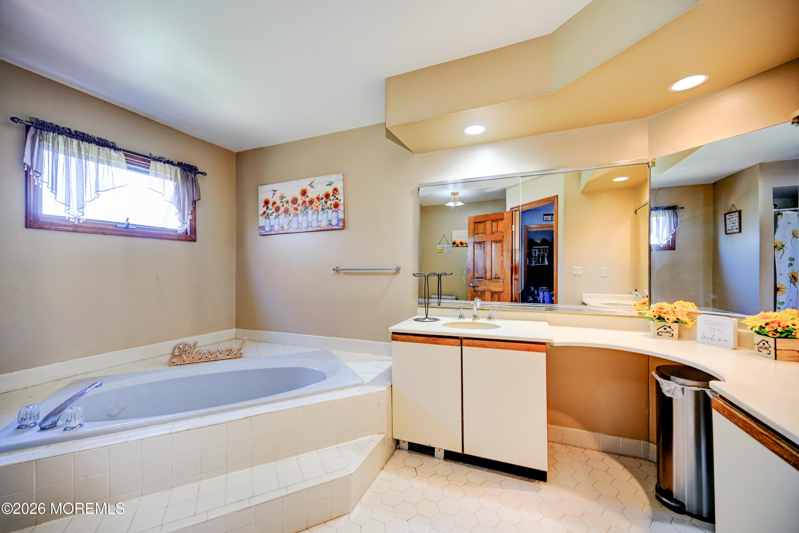 23 Red Hawk Road, Colts Neck, NJ, 07722 image 33