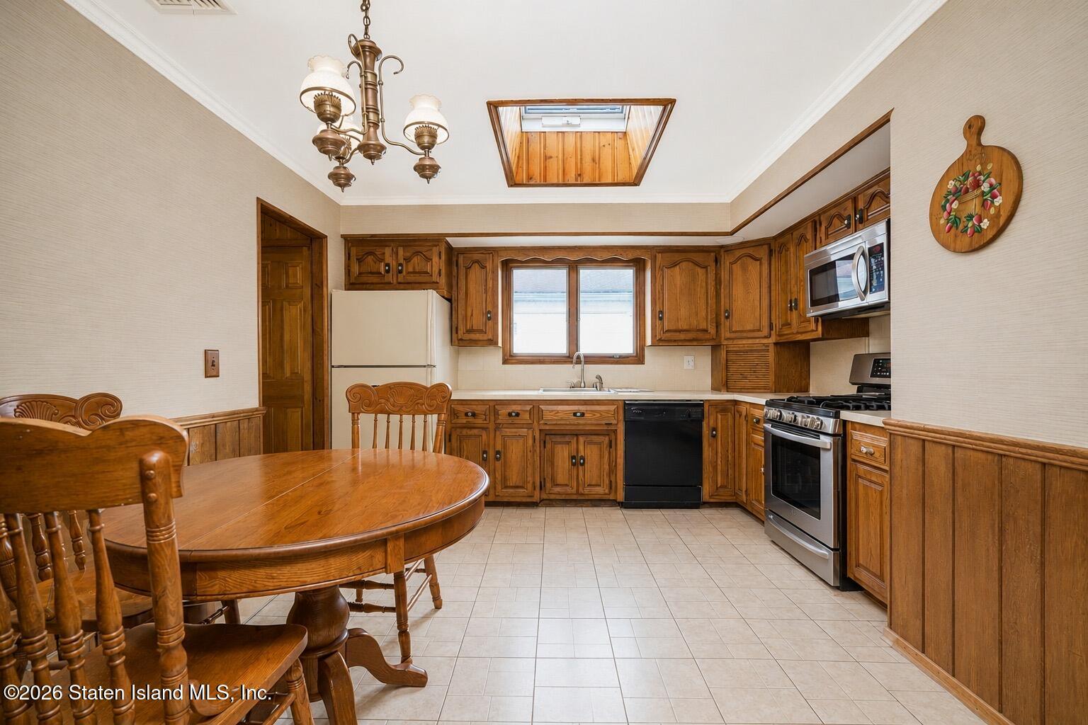 487 Ionia Avenue, Staten Island, NY, 10312 image 19