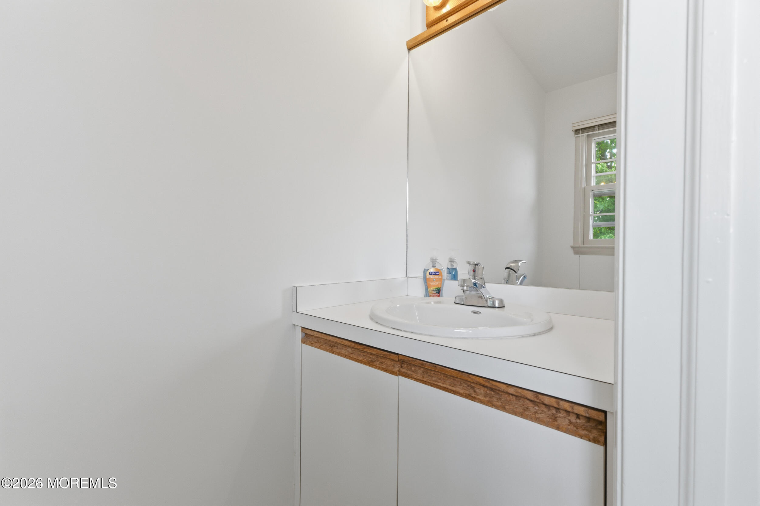 38 Valley Vale Drive, Old Bridge, NJ, 08857 image 8