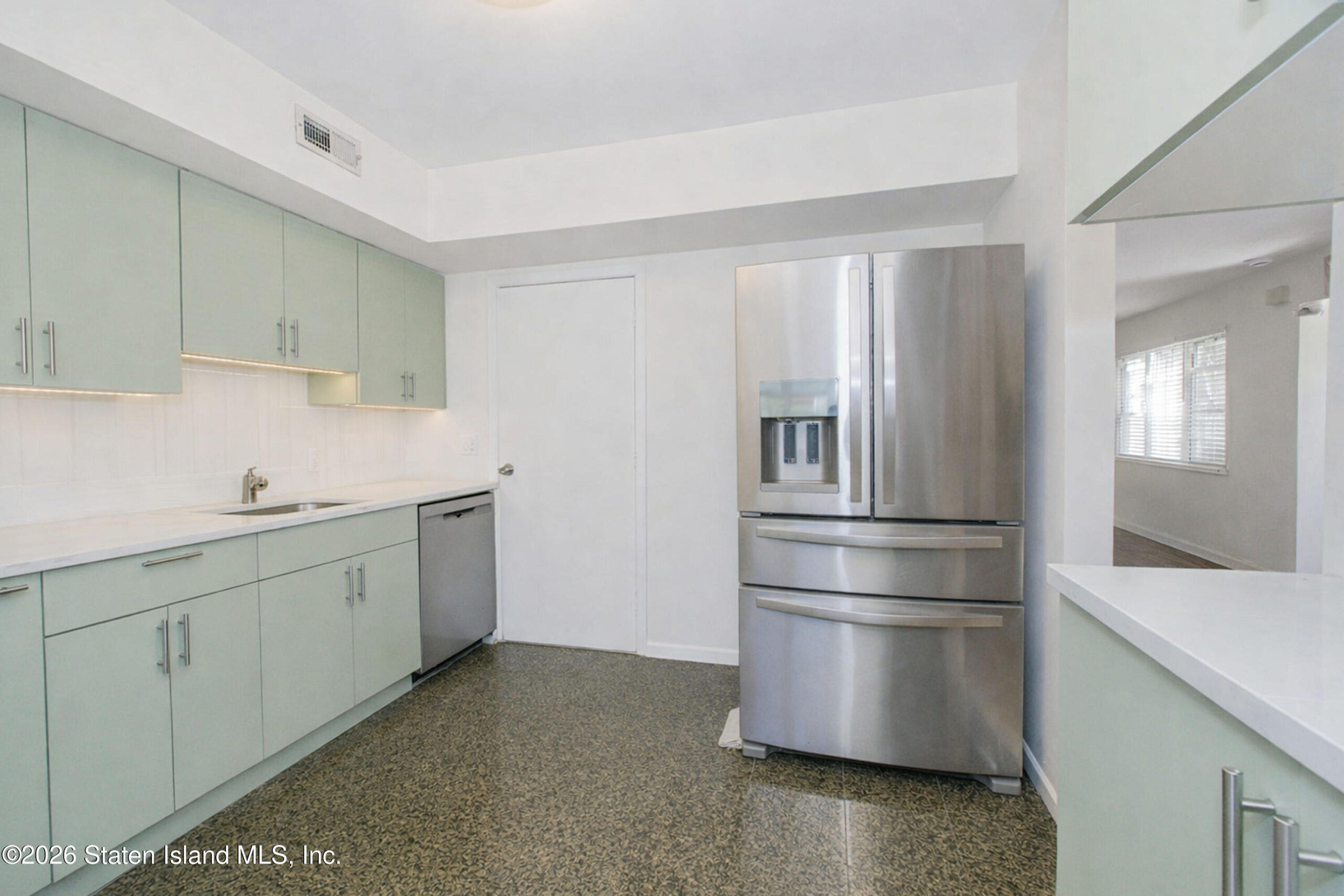 423 Weser Avenue A, Staten Island, NY, 10304 image 15