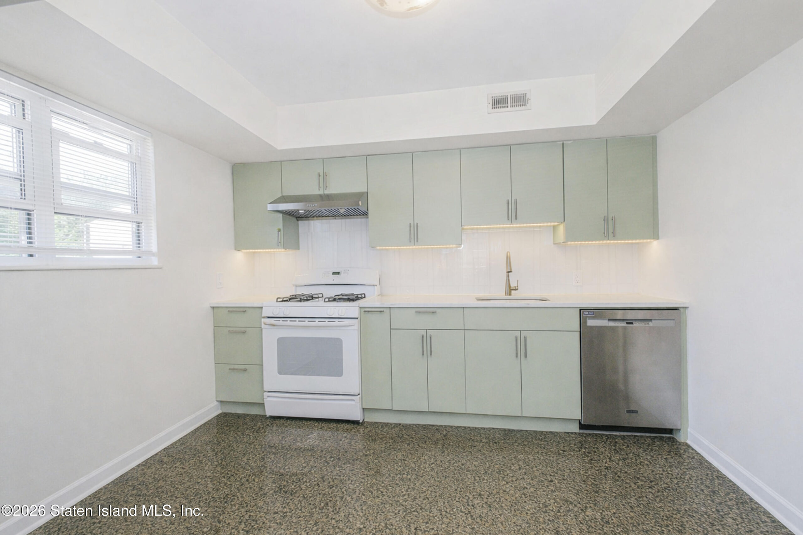 423 Weser Avenue A, Staten Island, NY, 10304 image 14