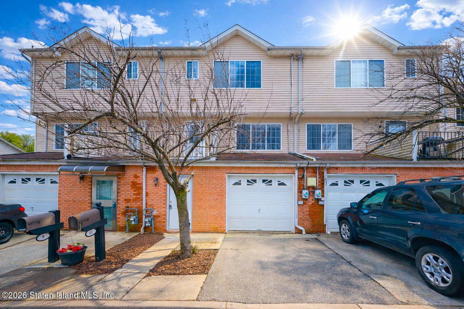 12 Tompkins Place Image 3