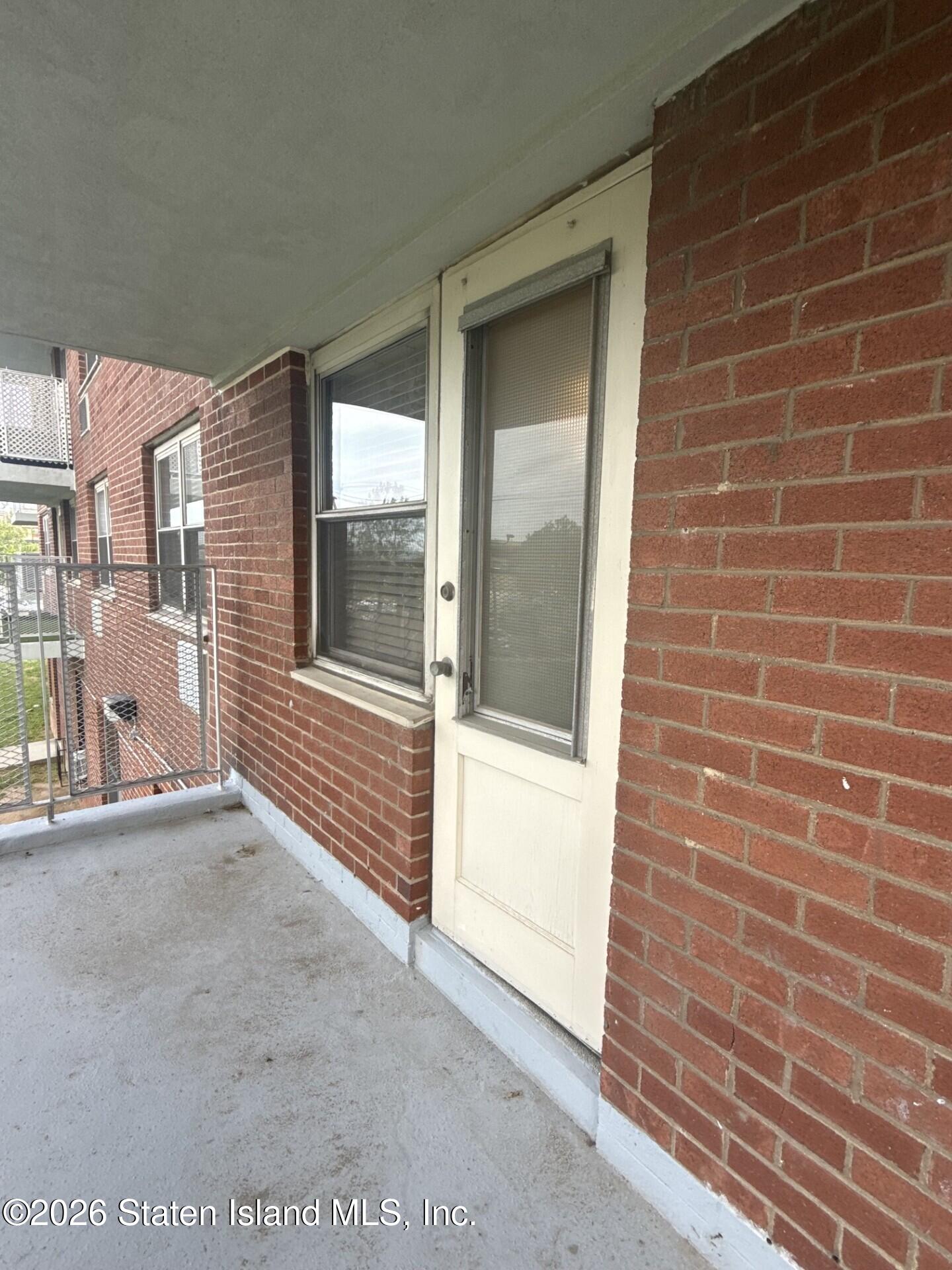 2475 W 16th Street 2a Image 4