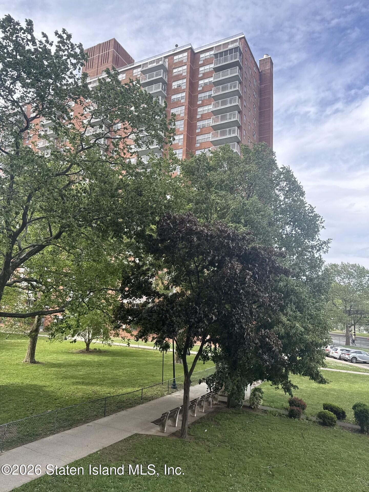 2475 W 16th Street 2a Image 3