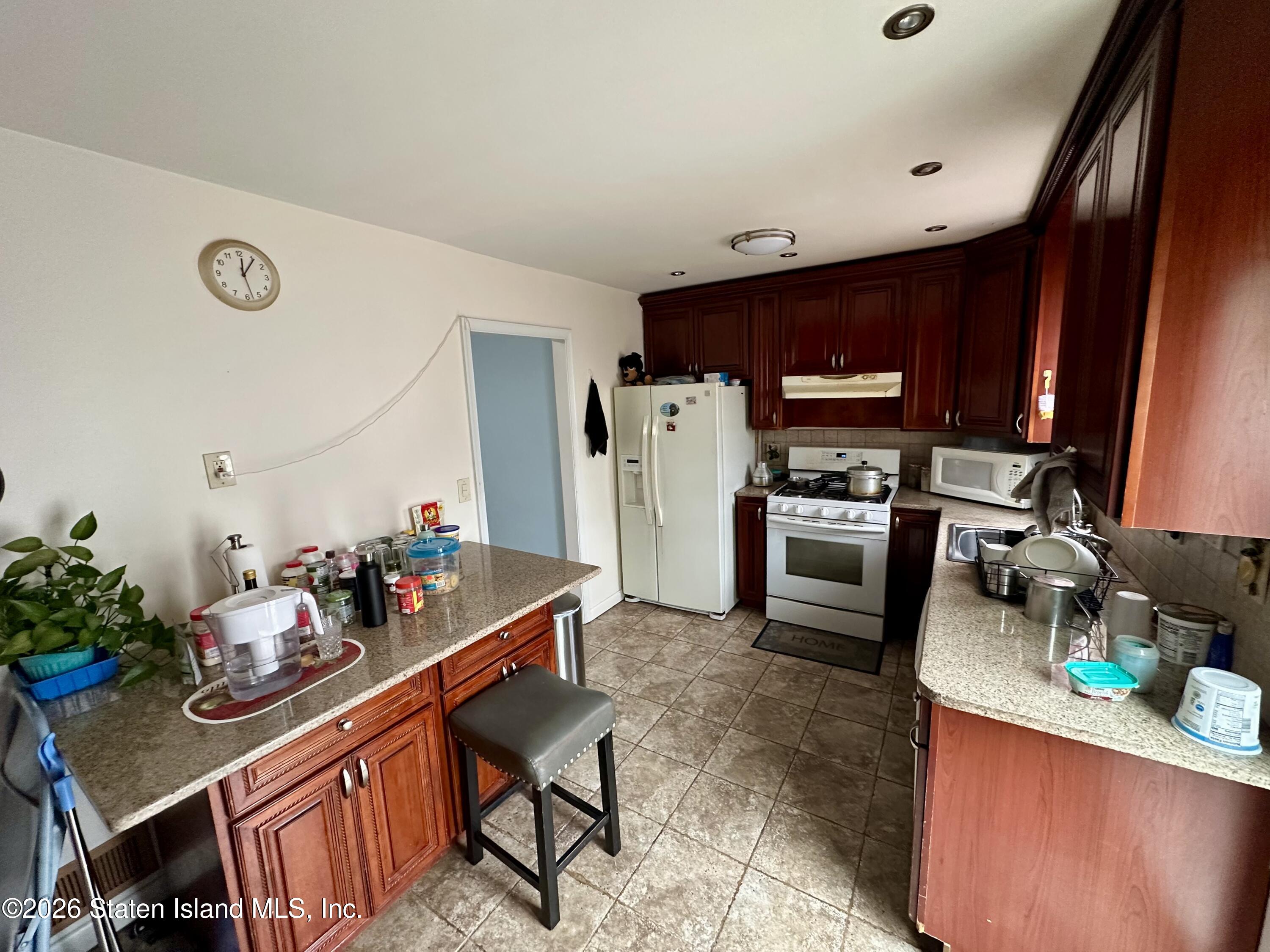 315 Hillman Avenue Image 1