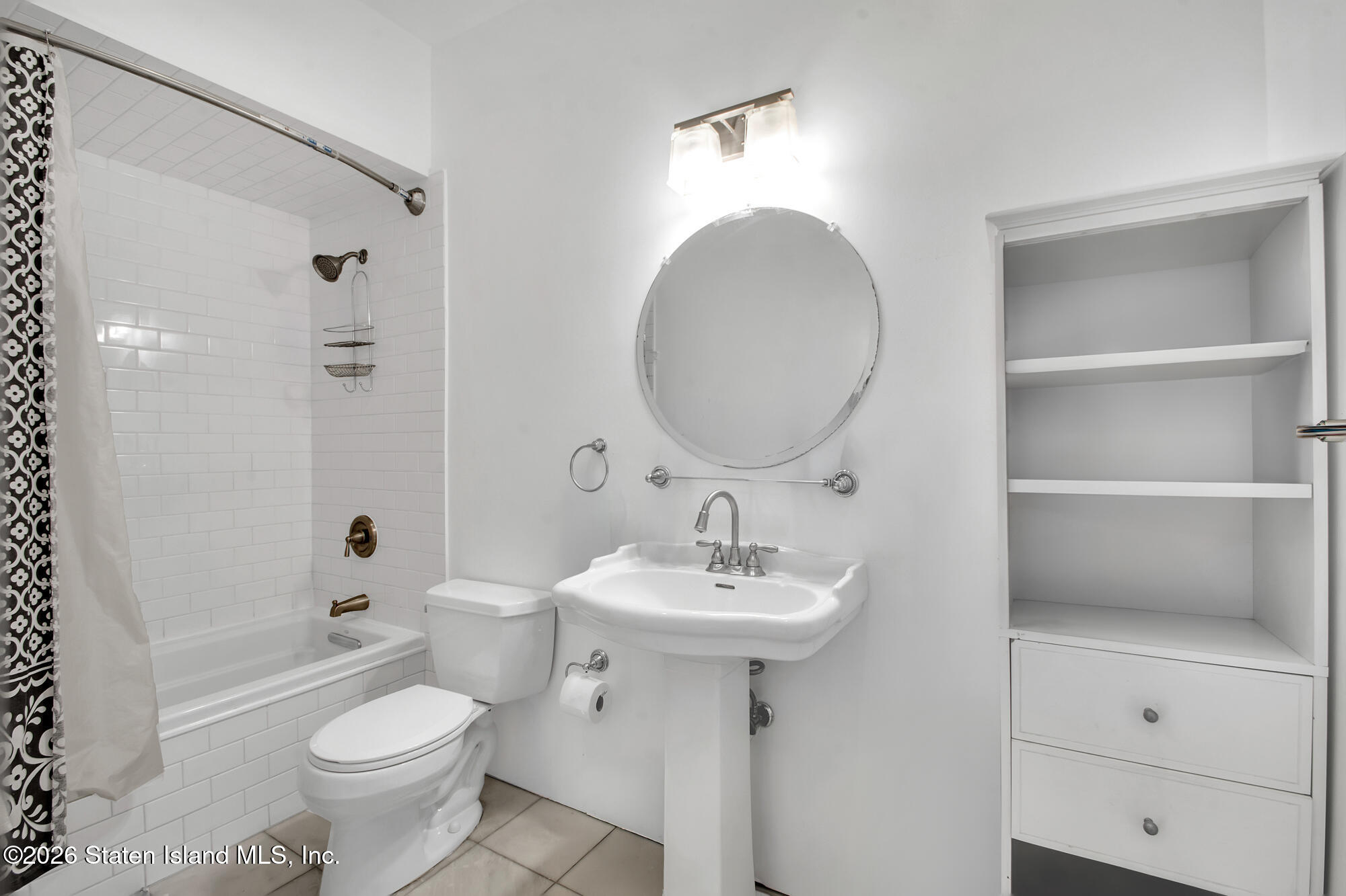 52 Fox Hunt Court, Staten Island, NY, 10301 image 11