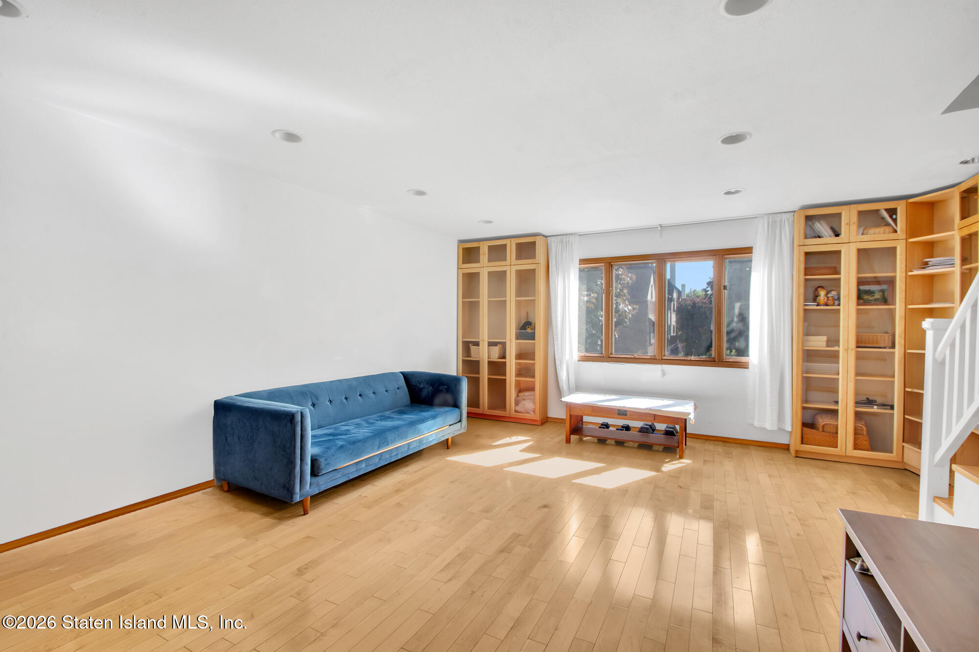 52 Fox Hunt Court, Staten Island, NY, 10301 image 7