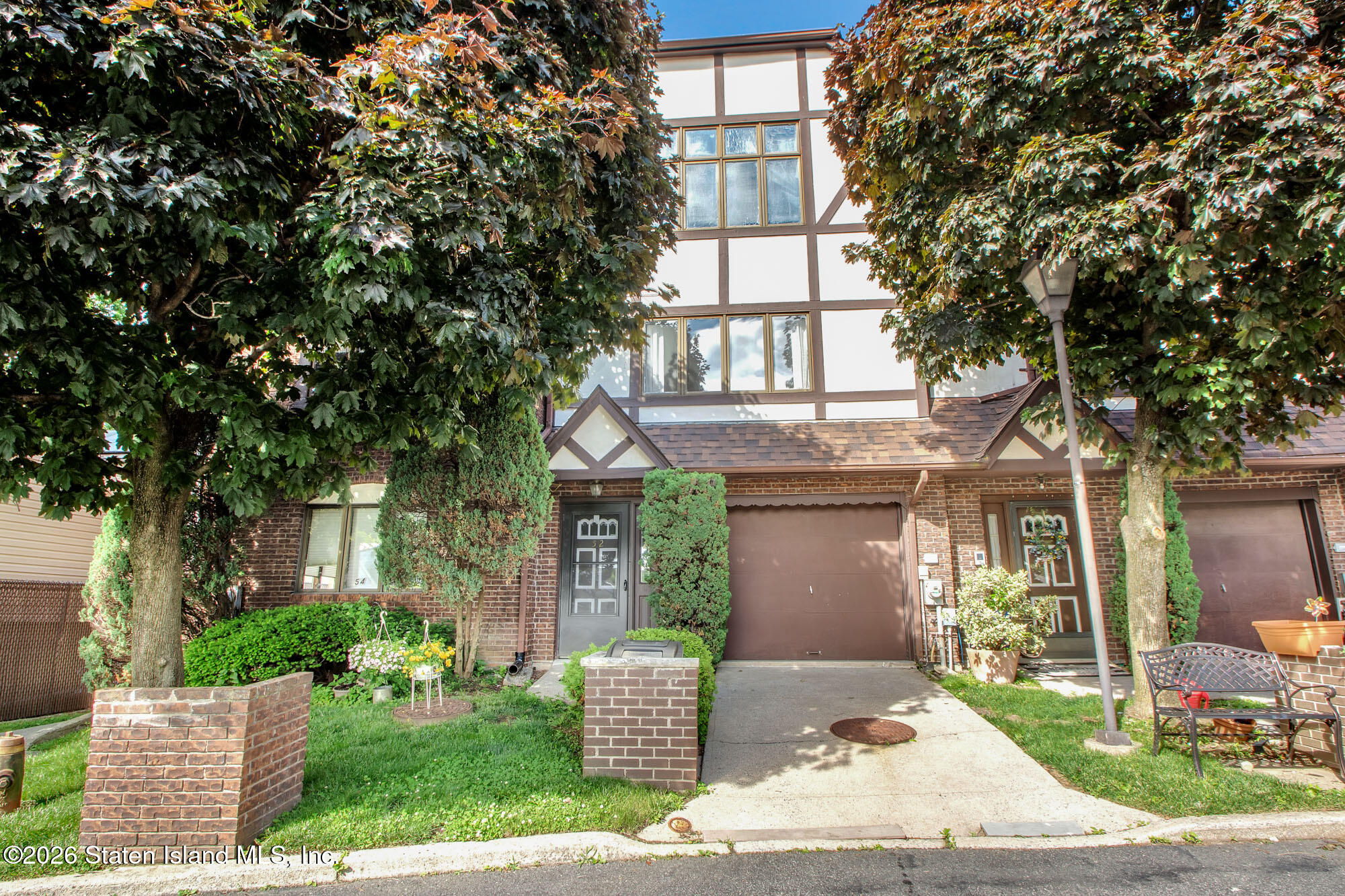 52 Fox Hunt Court Image 1