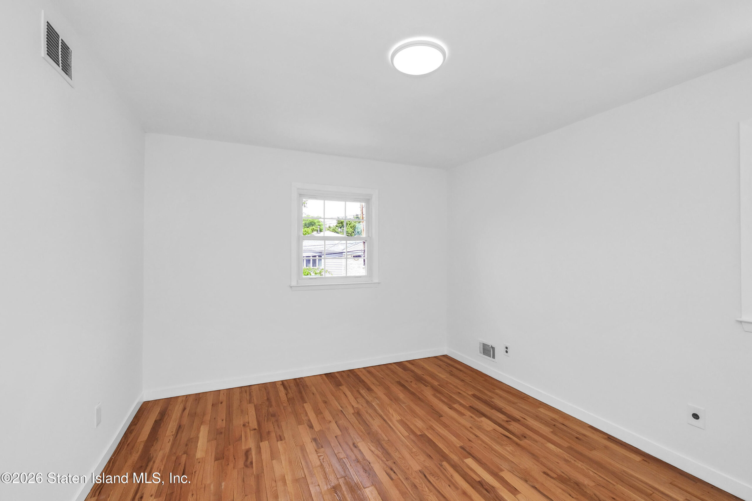 24 Park Street Image 4