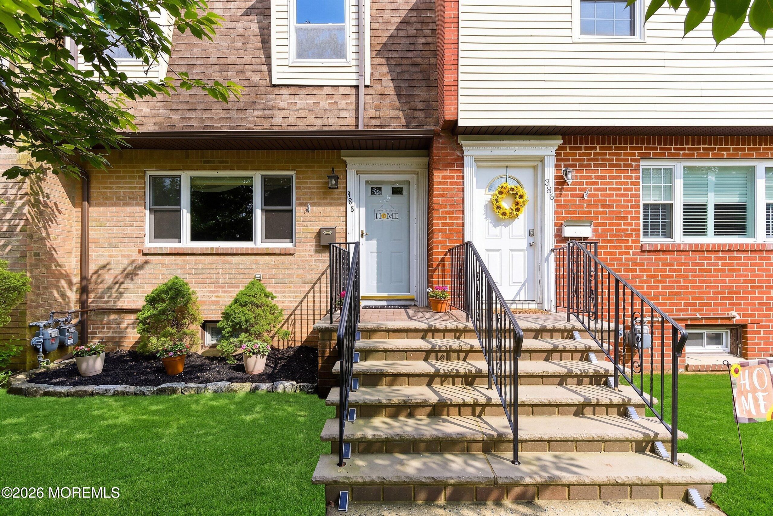 388 Flora Court Image 3