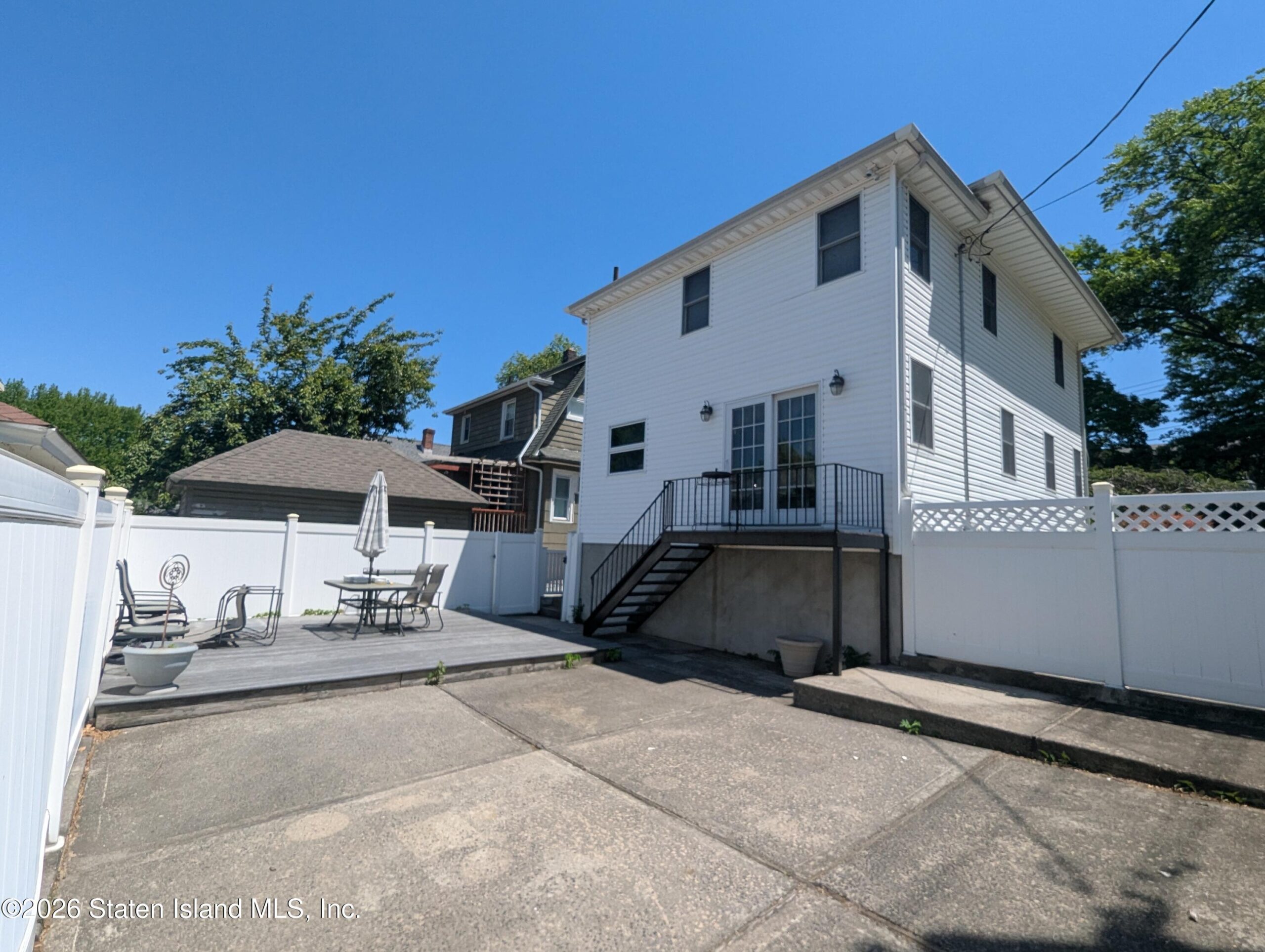 224 Saint John Avenue Image 3