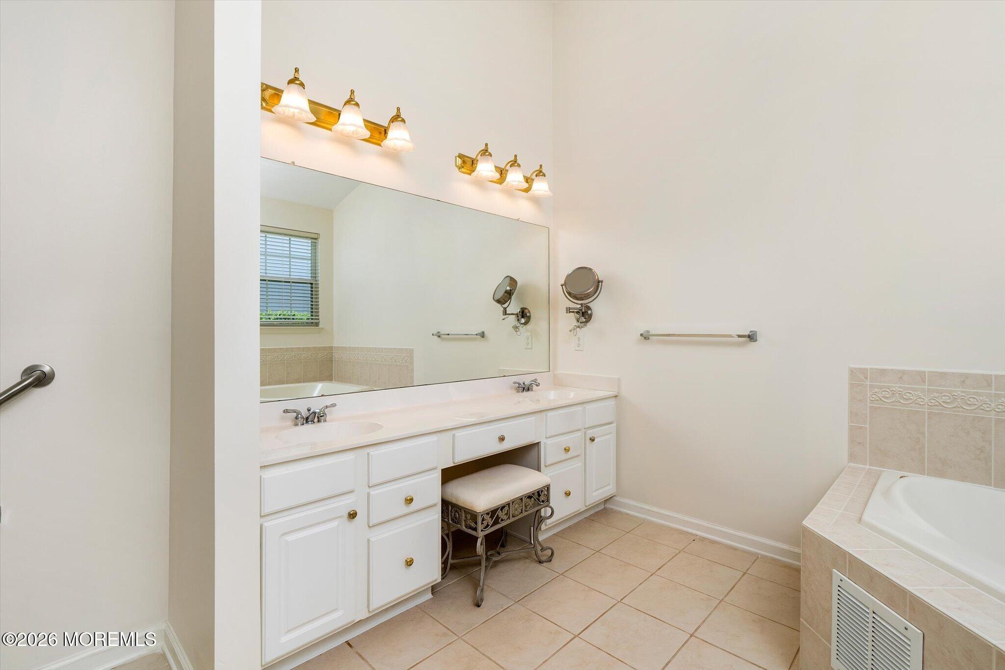 10 Powderhorn Way, Allentown, NJ, 08501 image 17