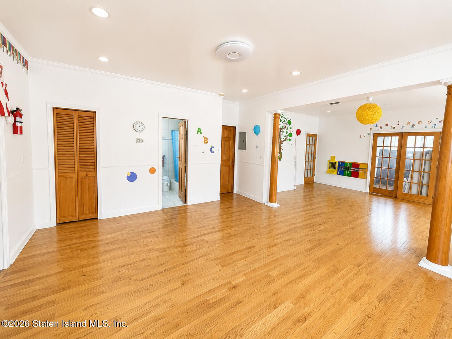 2667 Cropsey Avenue Image 5