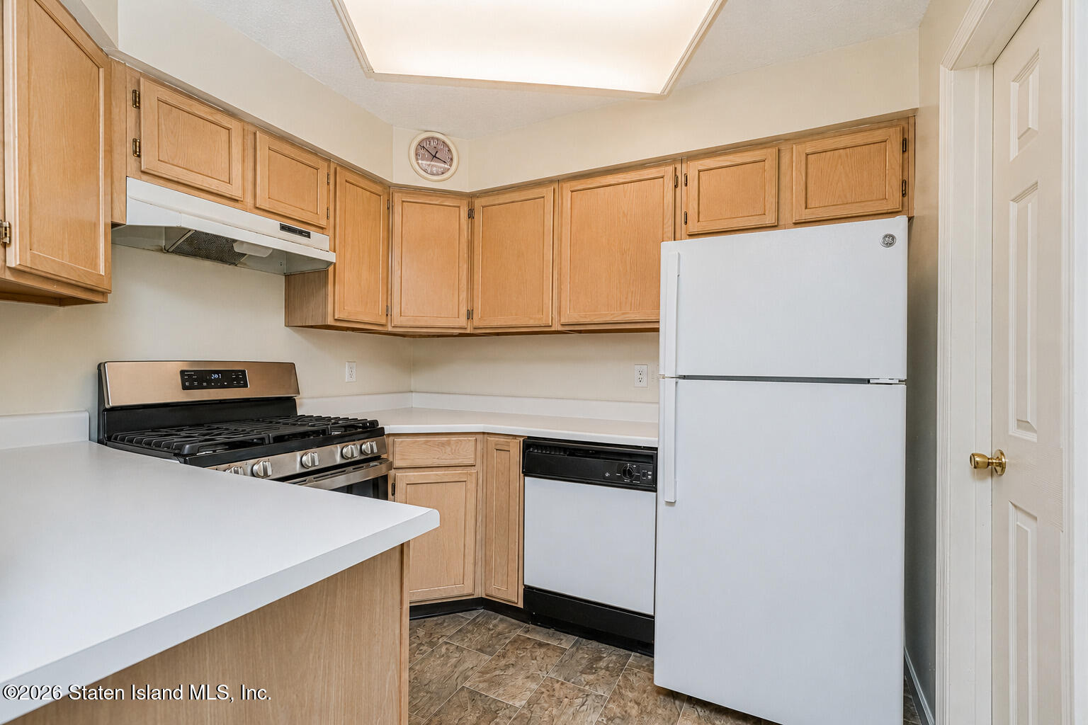 473 Ilyssa Way, Staten Island, NY, 10312 image 6