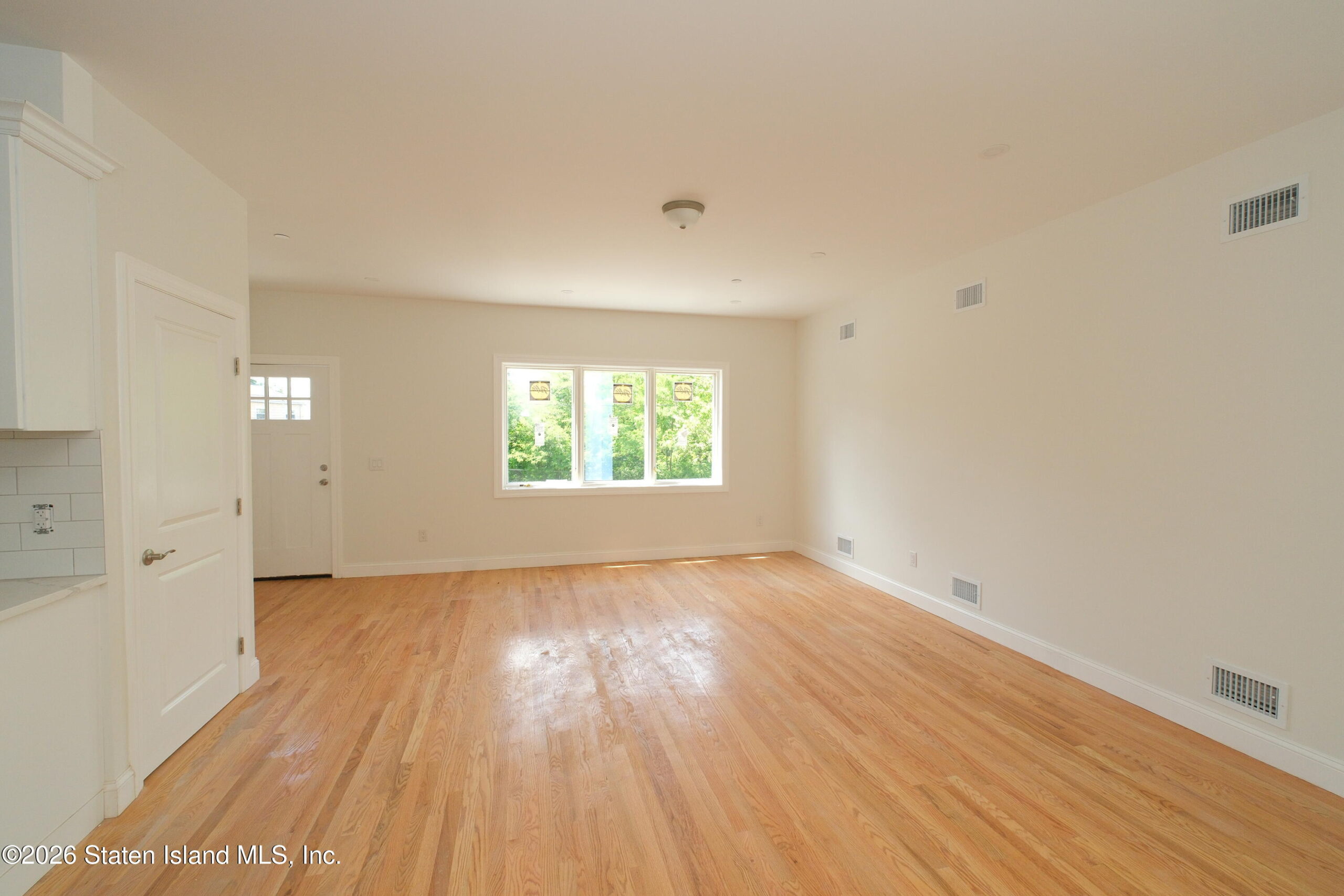 124 Castleton Avenue, Staten Island, NY, 10301 image 16
