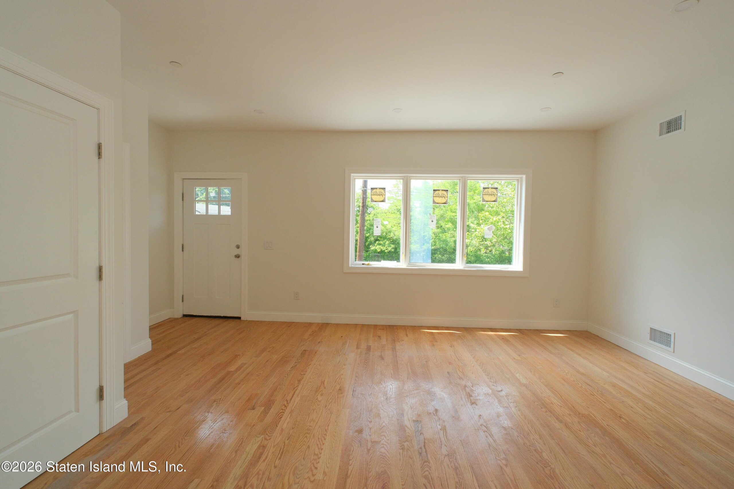 124 Castleton Avenue, Staten Island, NY, 10301 image 18
