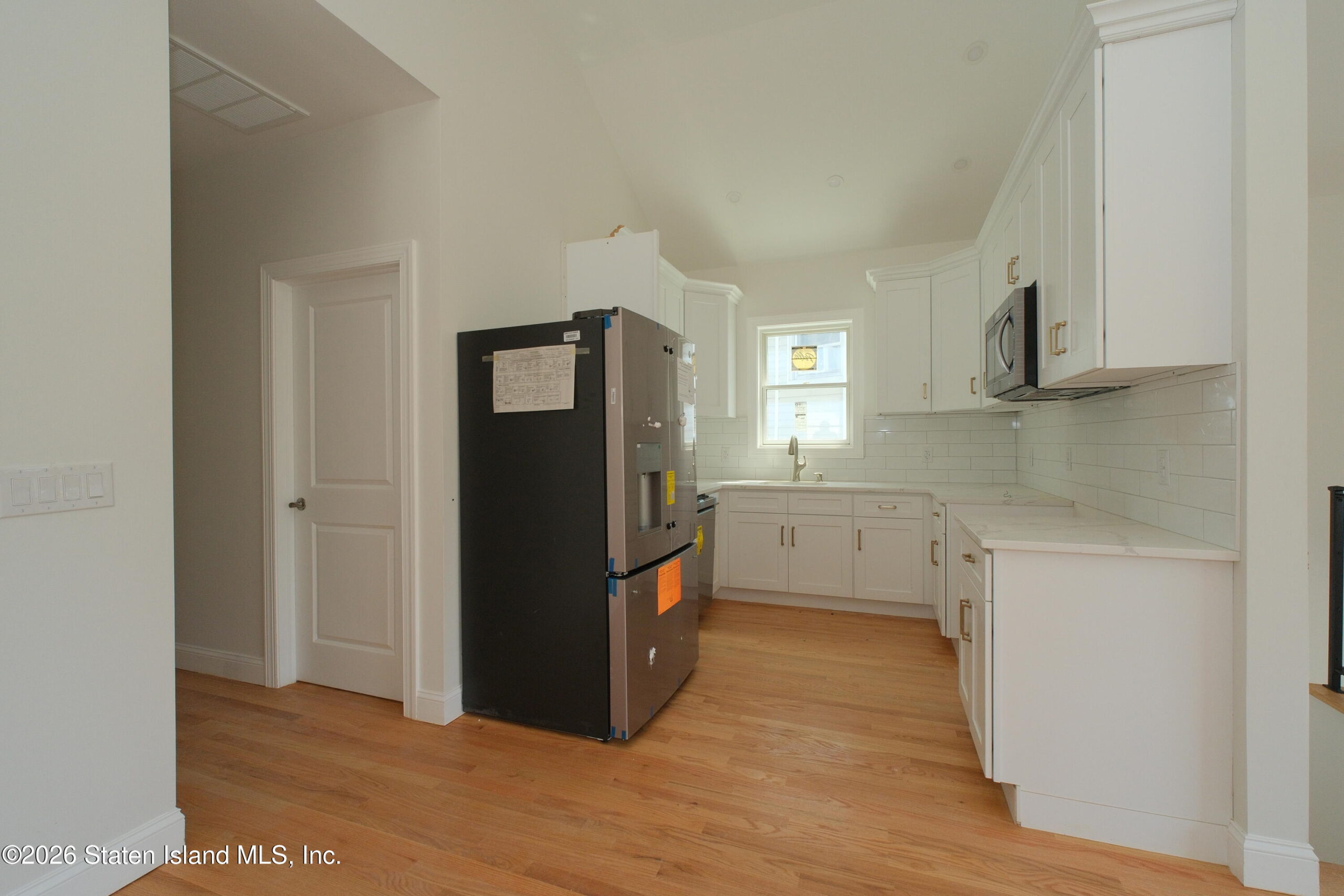 124 Castleton Avenue, Staten Island, NY, 10301 image 10