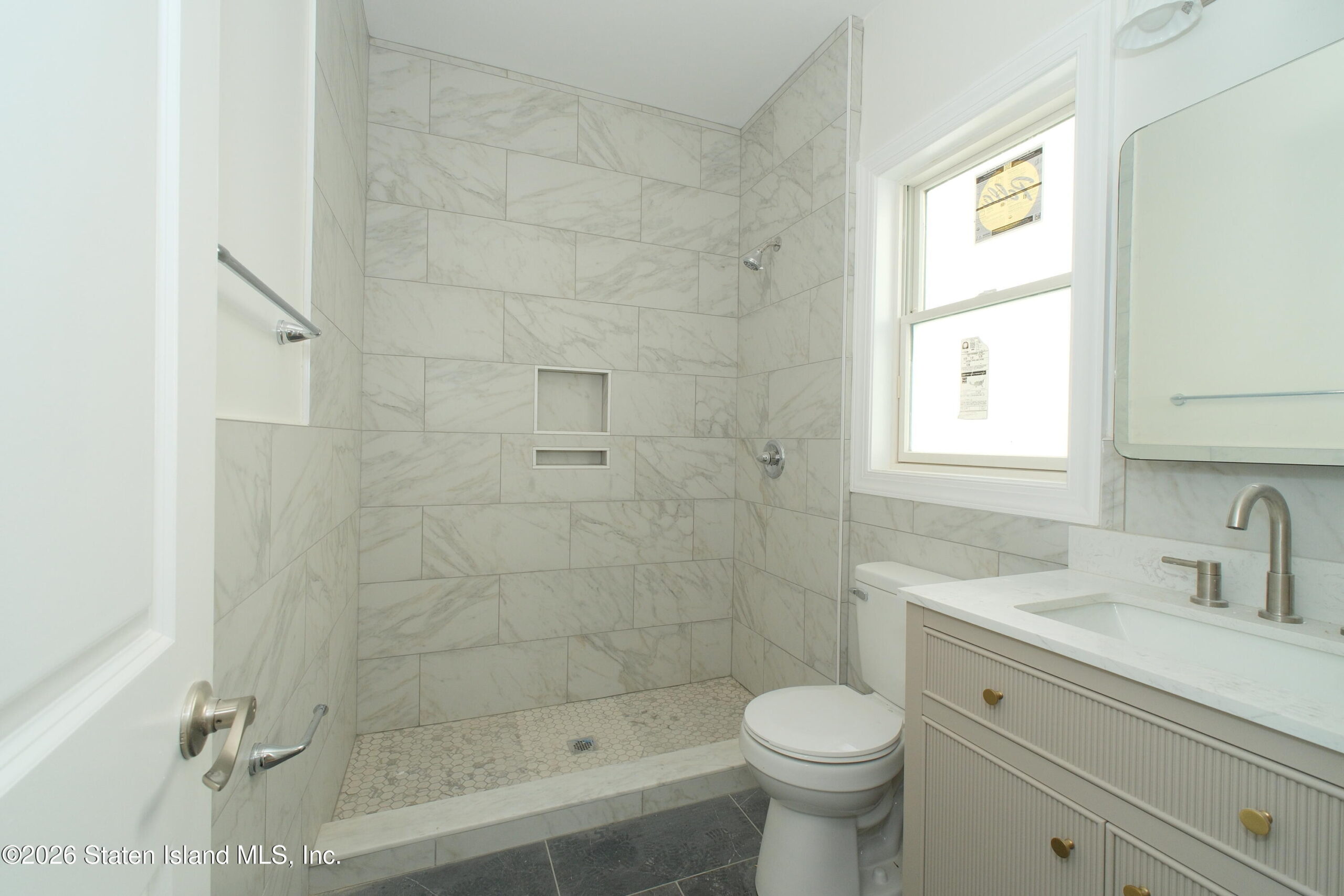 124 Castleton Avenue, Staten Island, NY, 10301 image 39