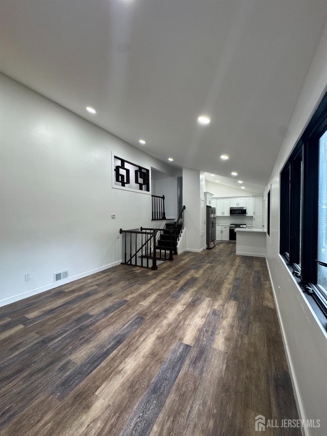 12 Daniel Road Image 3