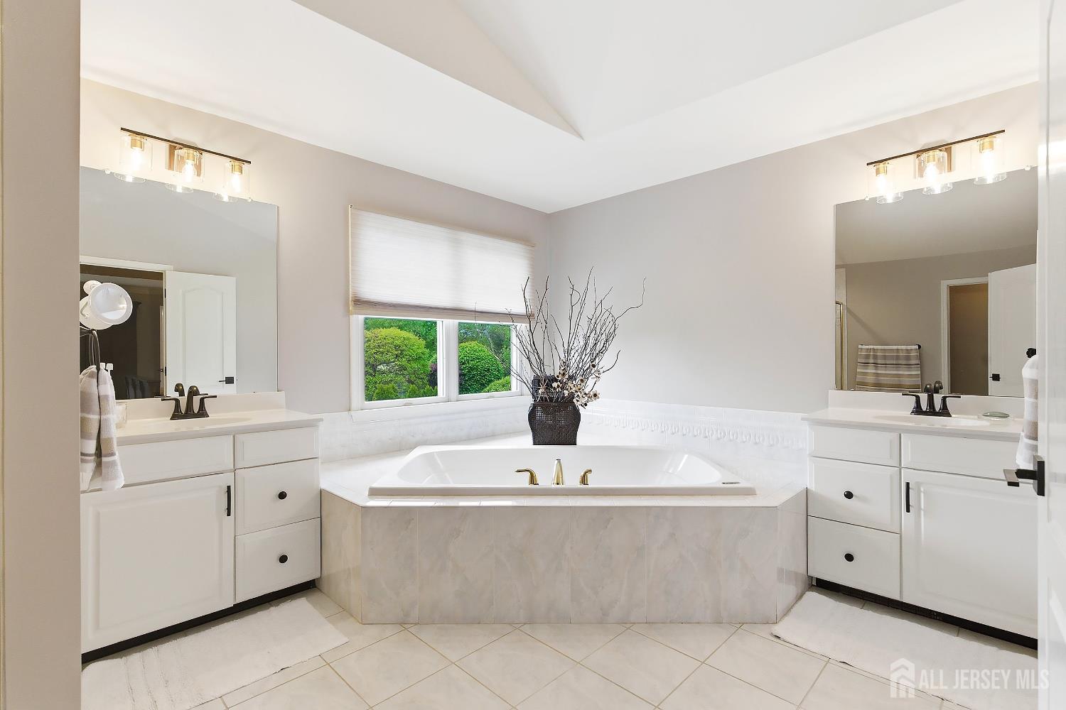 113 Country View Dr Drive, Freehold Twp, NJ, 07728 image 26