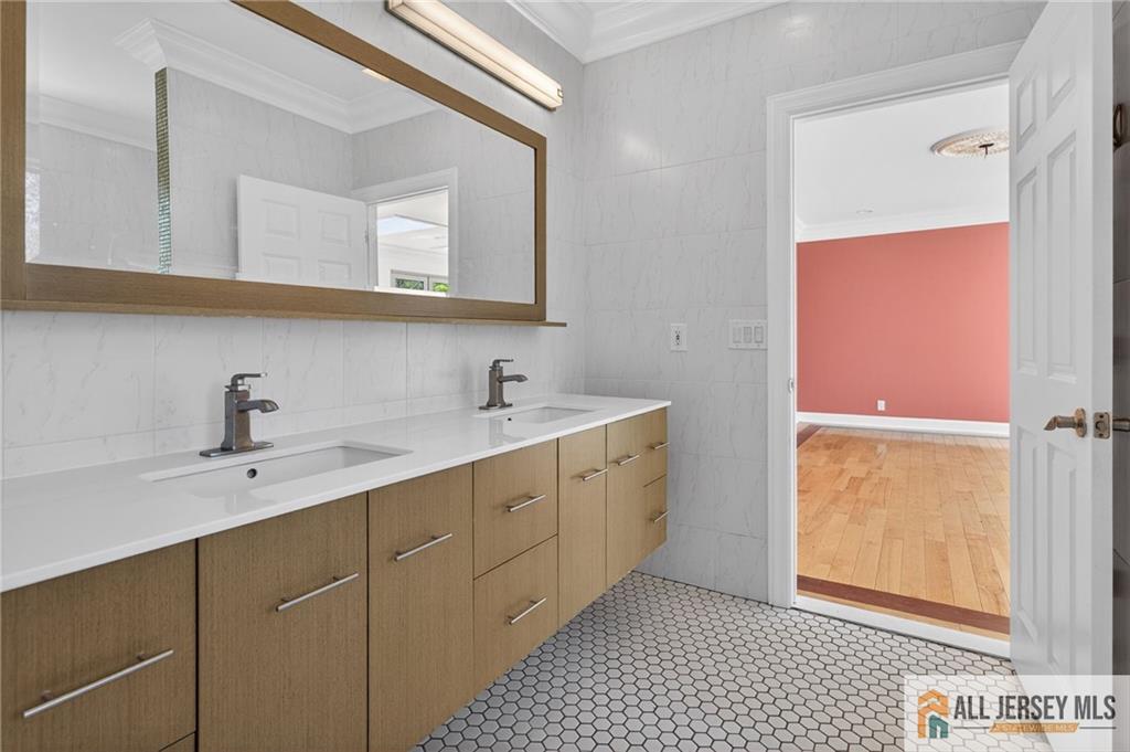381 Monmouth Road, Freehold Twp, NJ, 07728 image 34