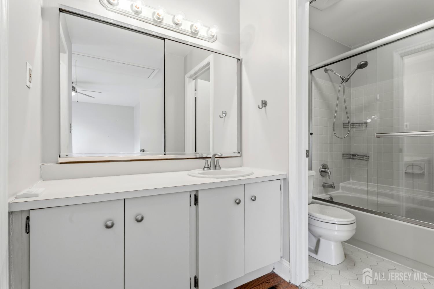 88 Wilshire Court, Old Bridge, NJ, 08857 image 21