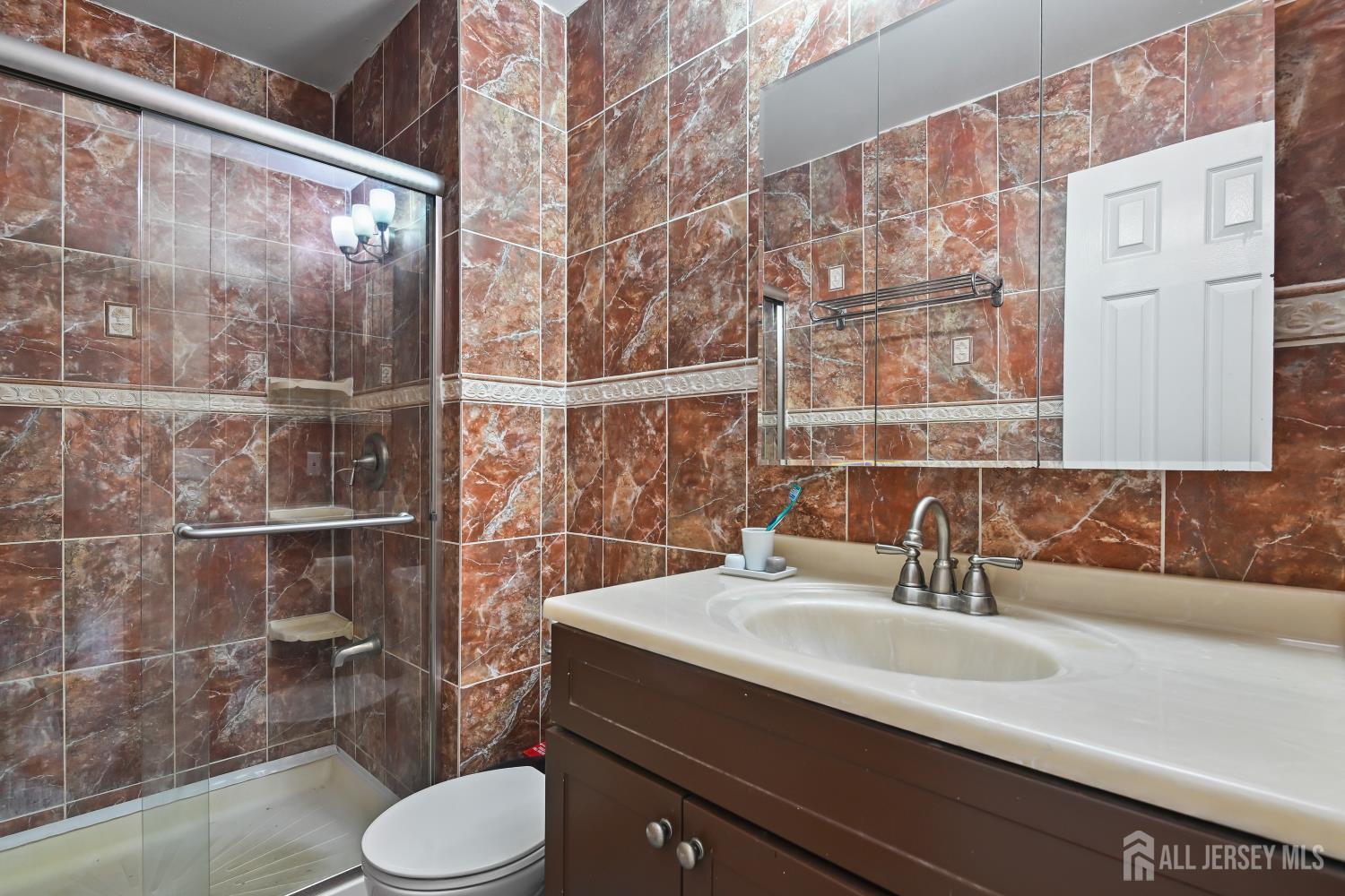 67 Albury Way, North Brunswick, NJ, 08902 image 15