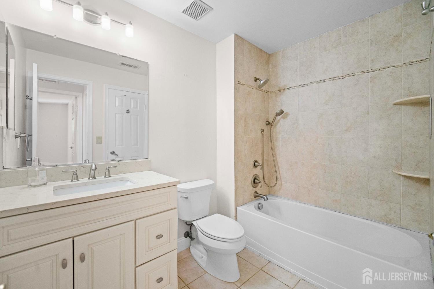 1307 Commons At Kingswood Drive, East Brunswick, NJ, 08816 image 11