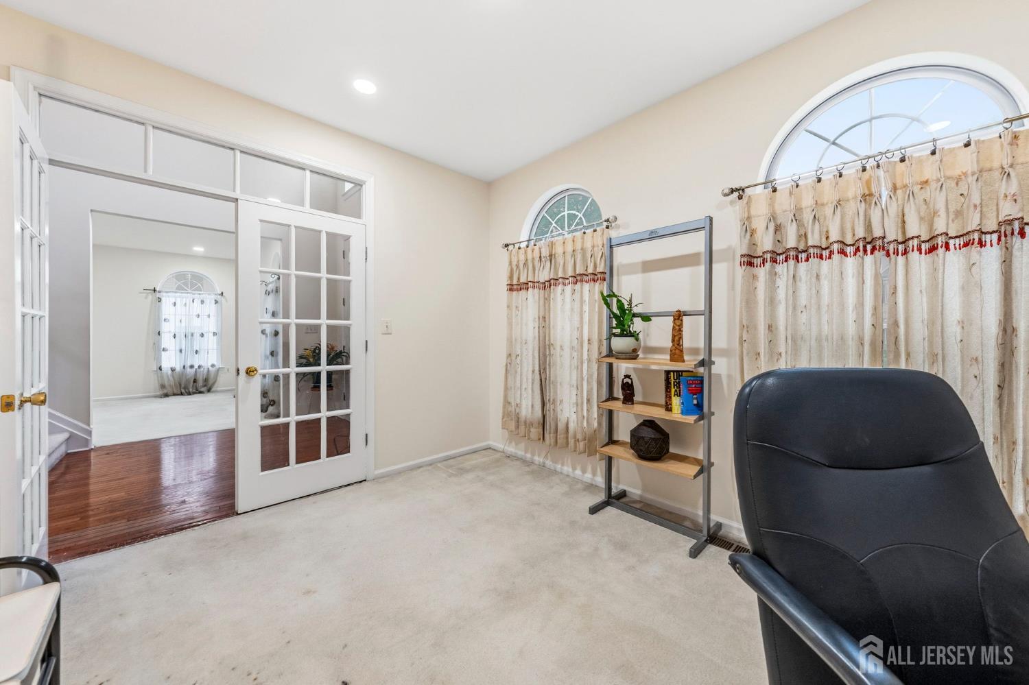 10 Julie Court, Franklin, NJ, 08873 image 12