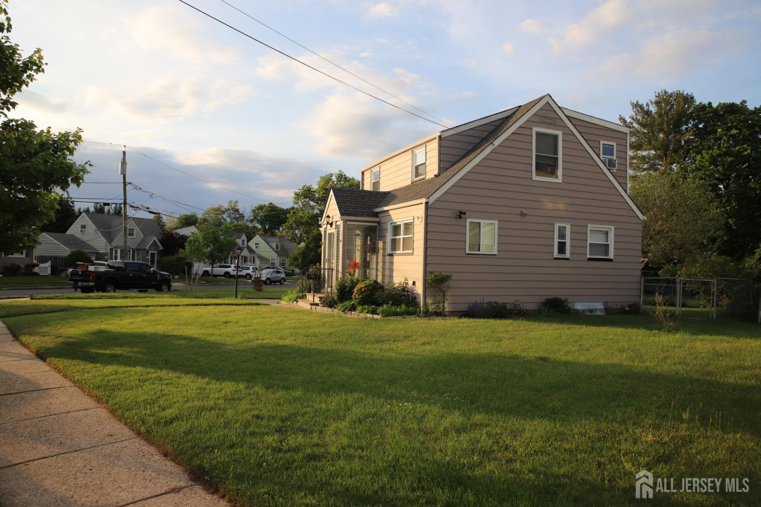 1585 Barton Road Image 4