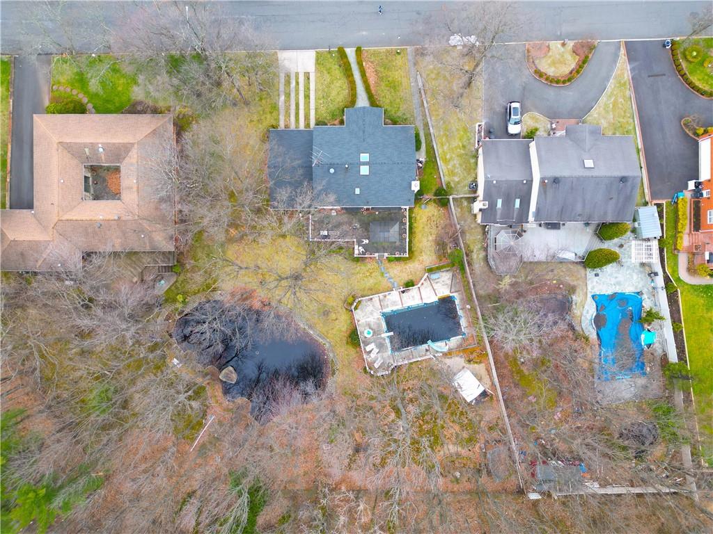 333 Boscombe Avenue, Staten  Island, New York, 10309 image 13
