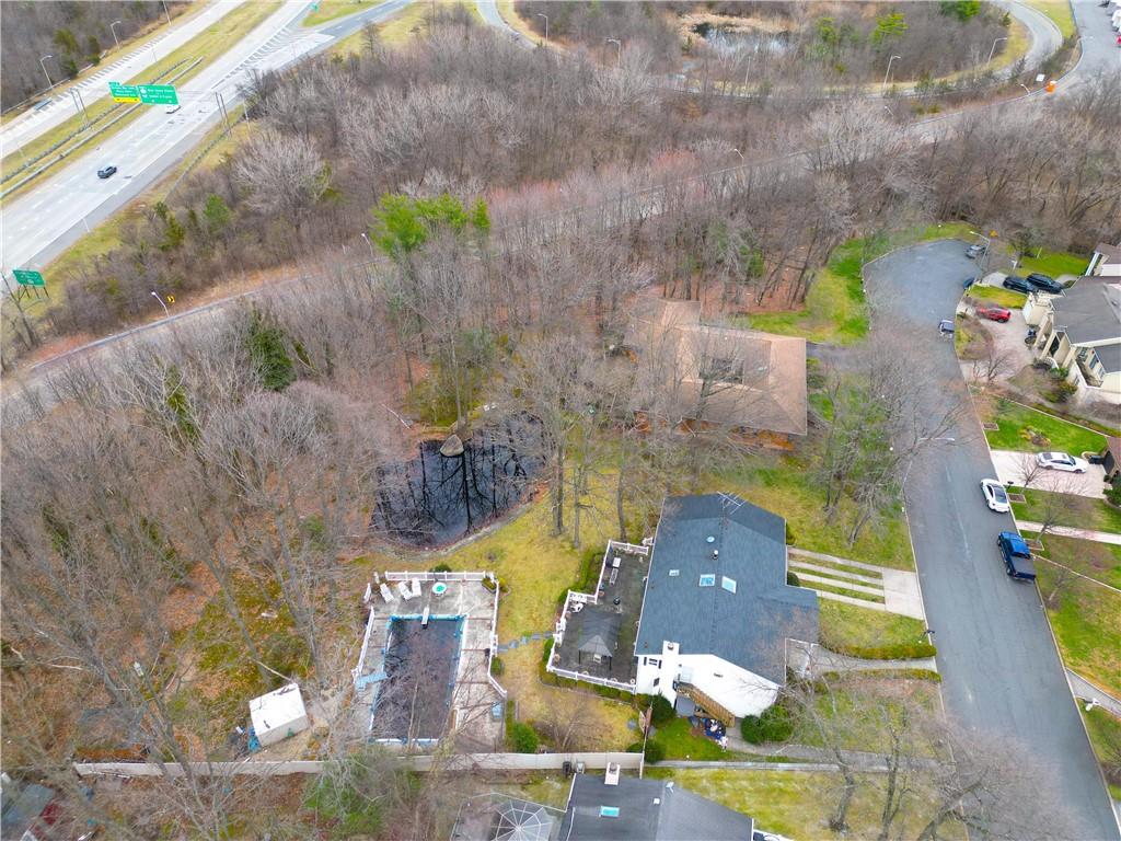 333 Boscombe Avenue, Staten  Island, New York, 10309 image 15