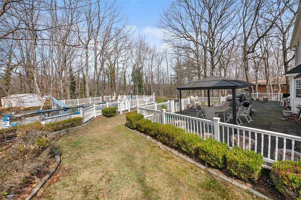 333 Boscombe Avenue, Staten  Island, New York, 10309 image 7